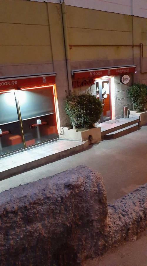 شقة Newly Renovated House تبليسي المظهر الخارجي الصورة
